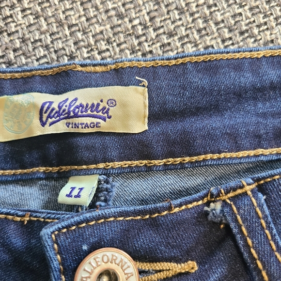 Fashion Nova shorts - Picture 2 of 3